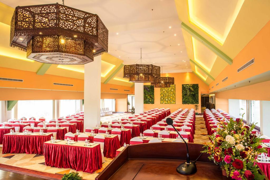 Rose Garden Hotel 5*