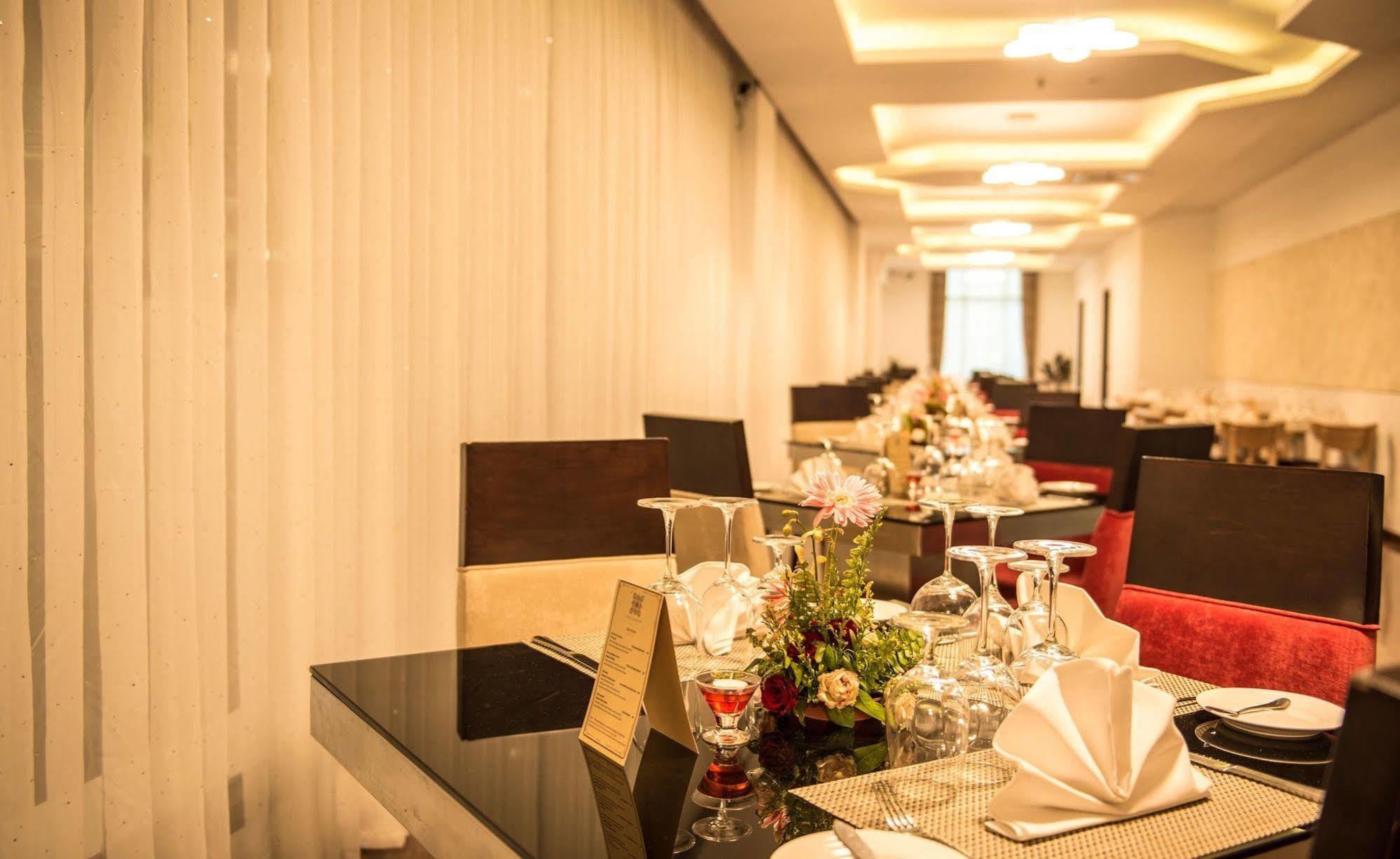 Hotel Rose Garden 5*