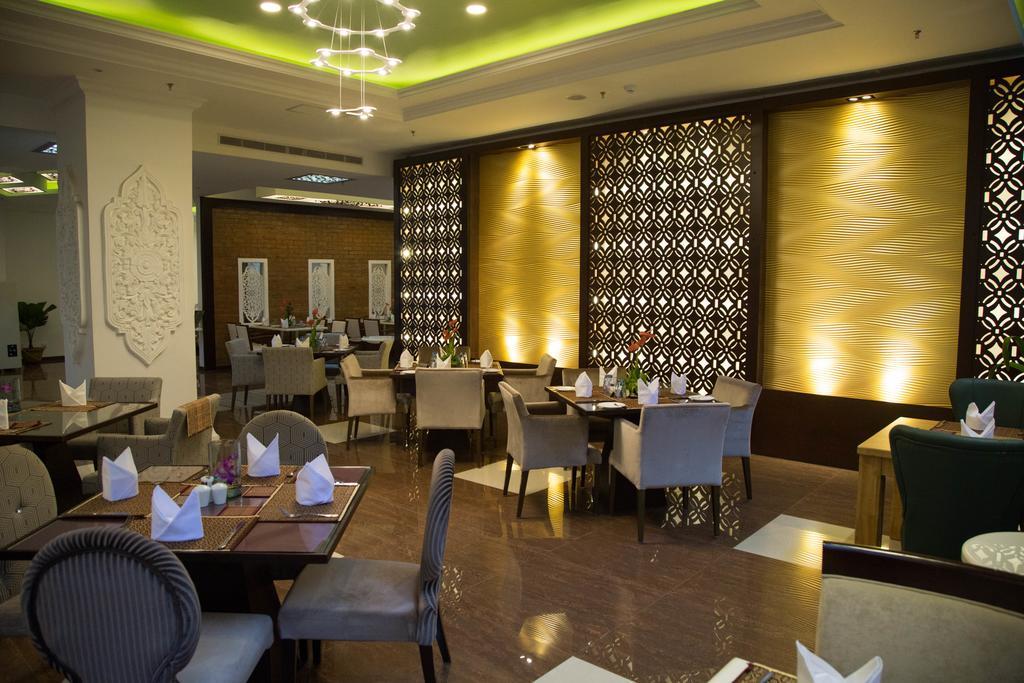 โรส การ์เดน โฮเต็ล 5*